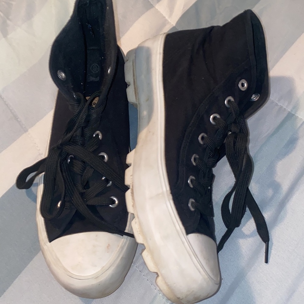 Shoes - Picture 2 of 2